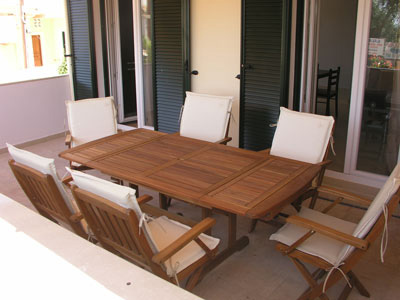 Olympia house veranda3